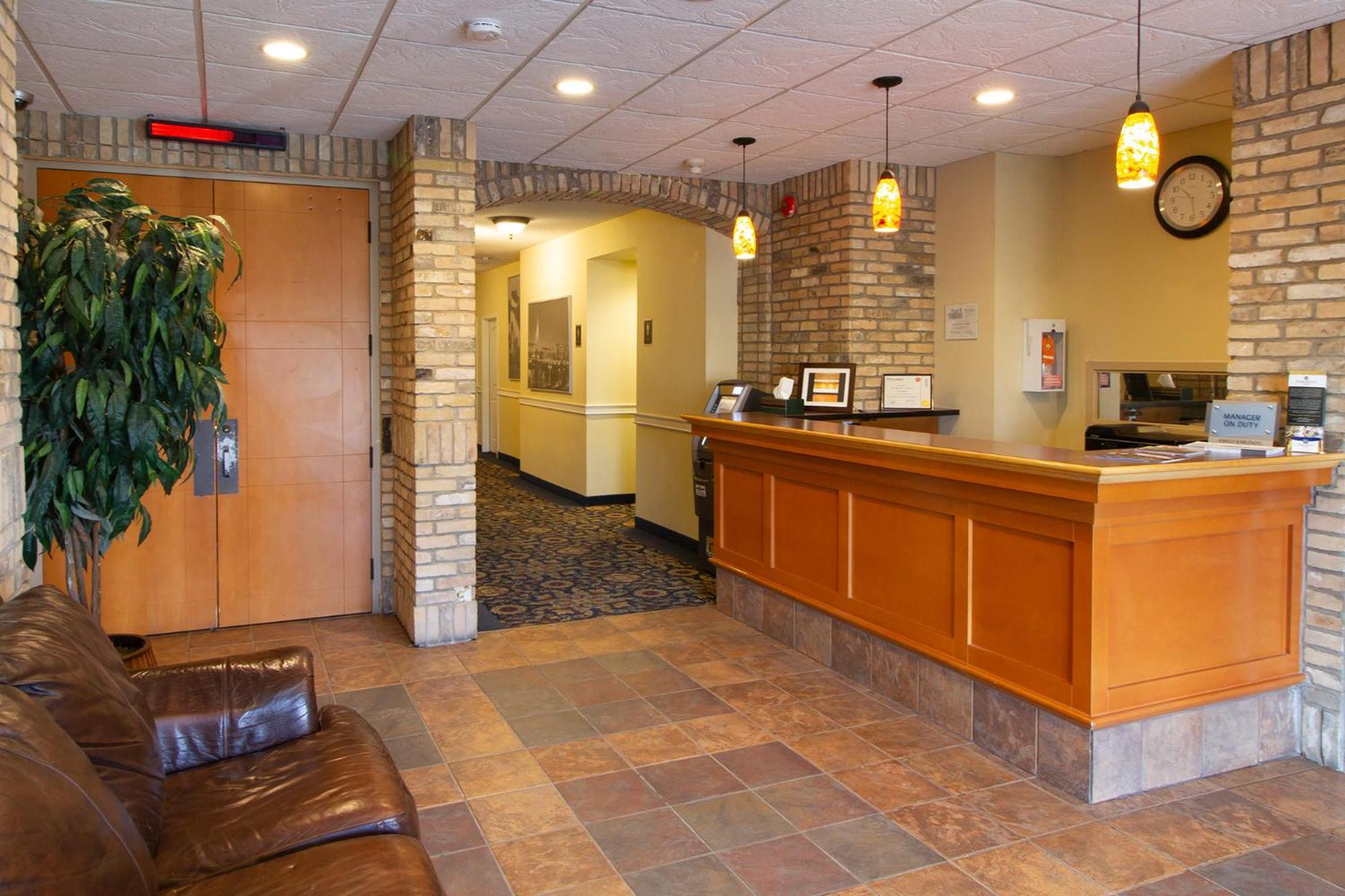 Park West Inn Winnipeg Exterior photo